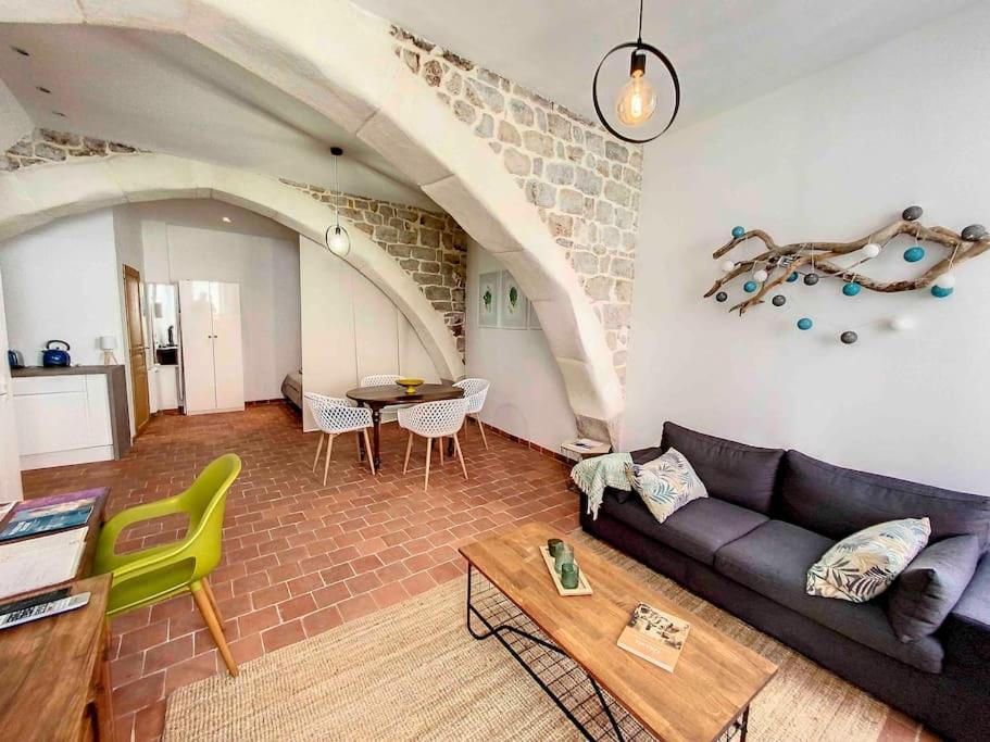 Joli Studio Au Coeur De Grasse - Parking Inclus Eksteriør billede
